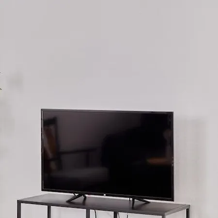 2 Zimmer, Ruhige Lage, Netflix *